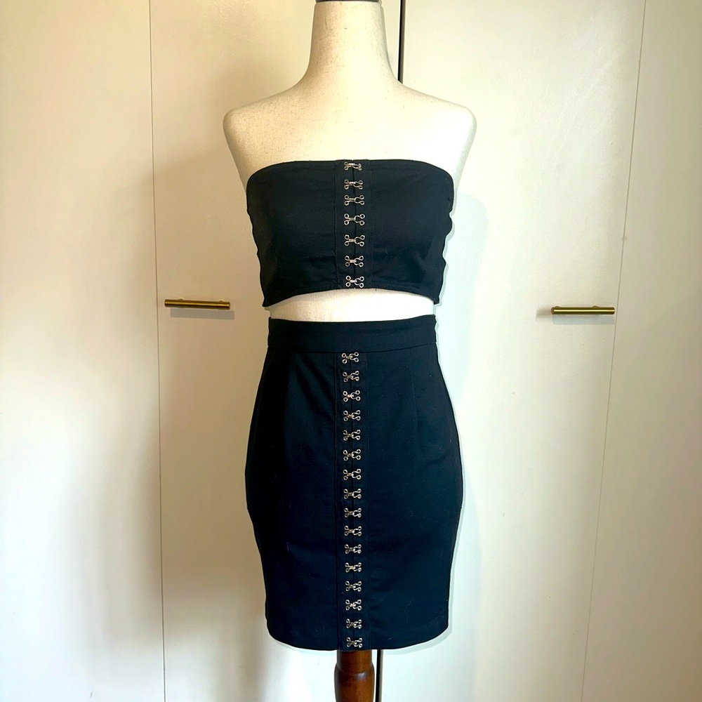 Fashion Nova 2 piece skirt set